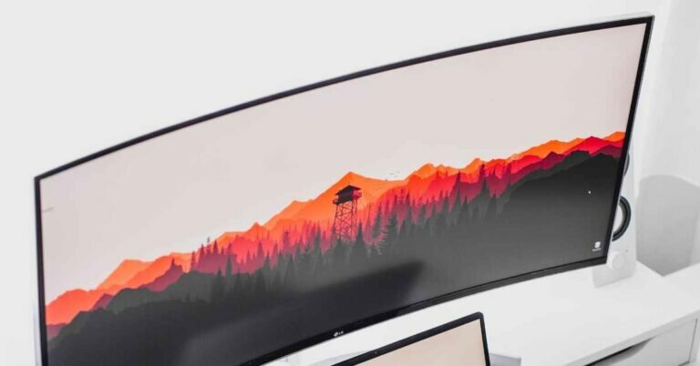 Should I Buy A Curved Monitor